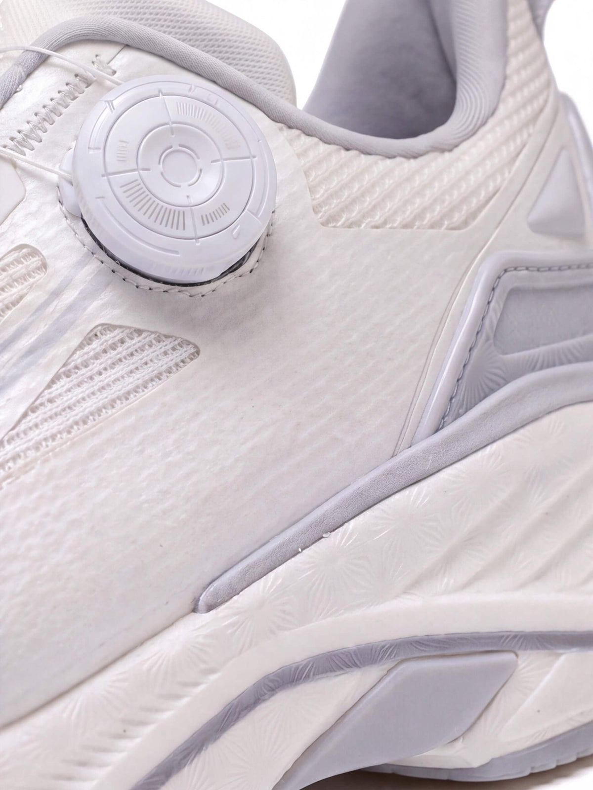 Dial-Fit Training Shoes with Sculpted Cushioning Platform