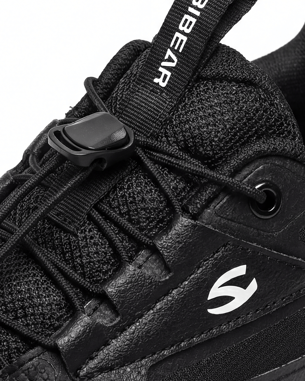Hiking Sneakers with Quick-Lock Lace and Rugged Tread