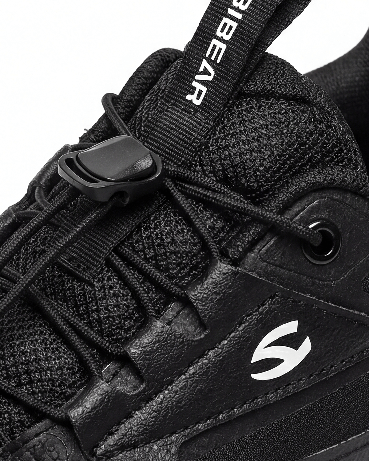 Hiking Sneakers with Quick-Lock Lace and Rugged Tread