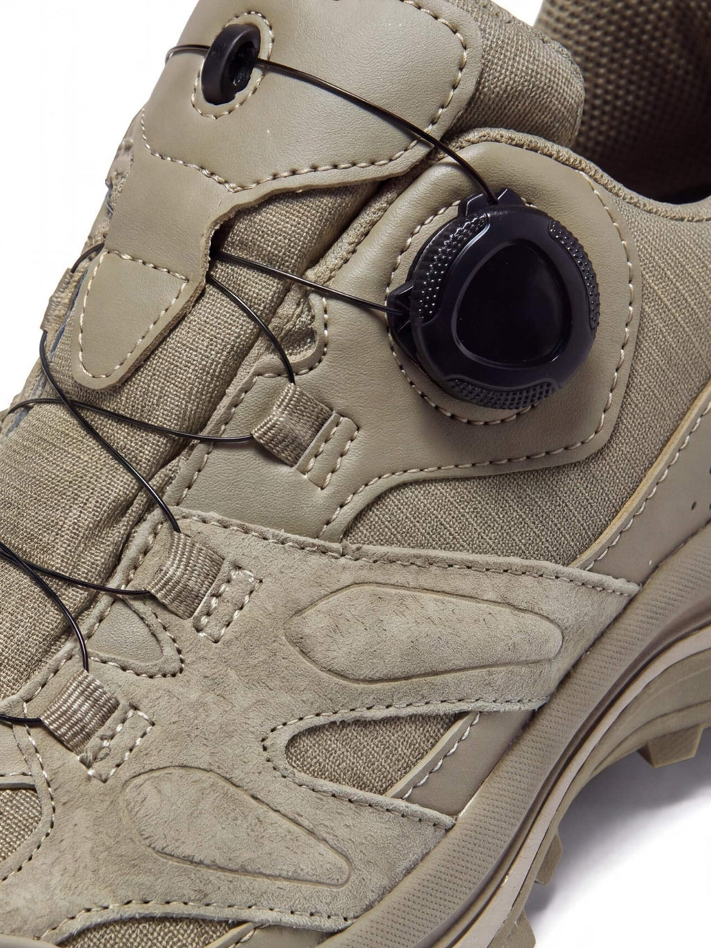 Dial-Closure Trail Shoes with Layered Support and Lugged Grip