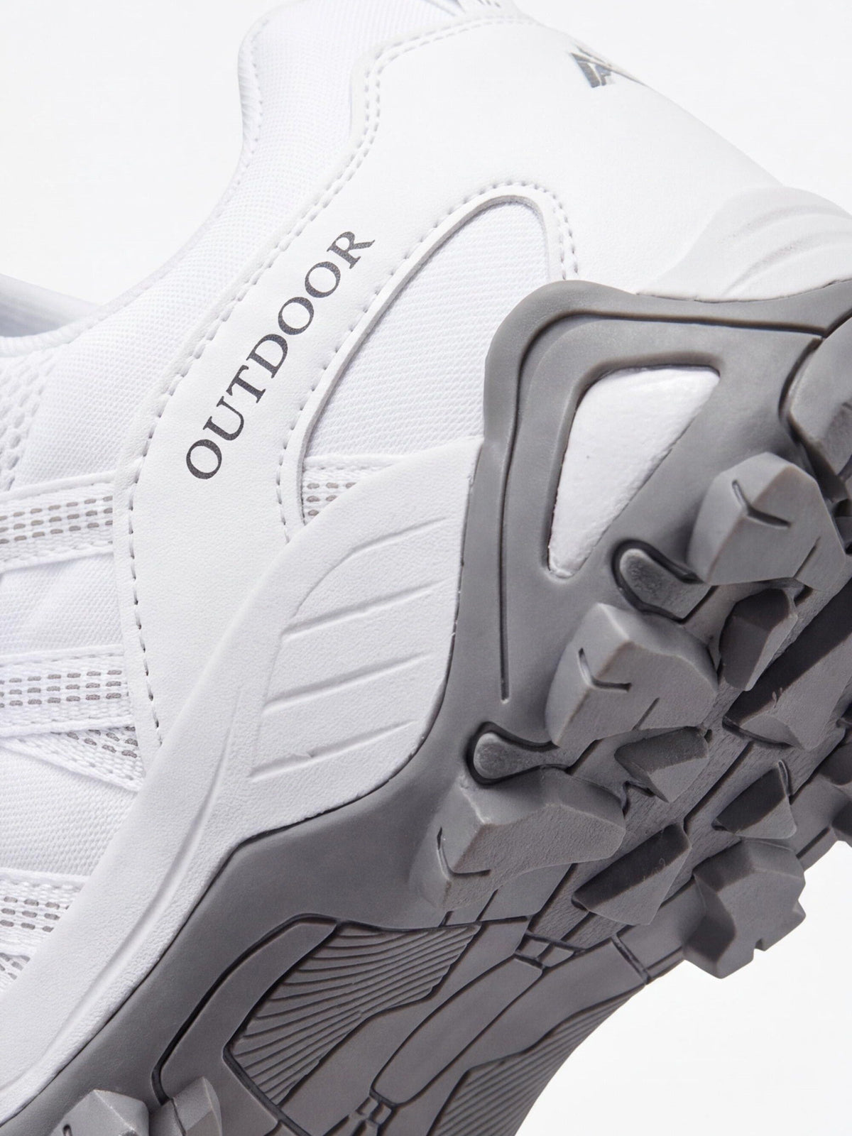 Lightweight Breathable Mesh Hiking Shoes