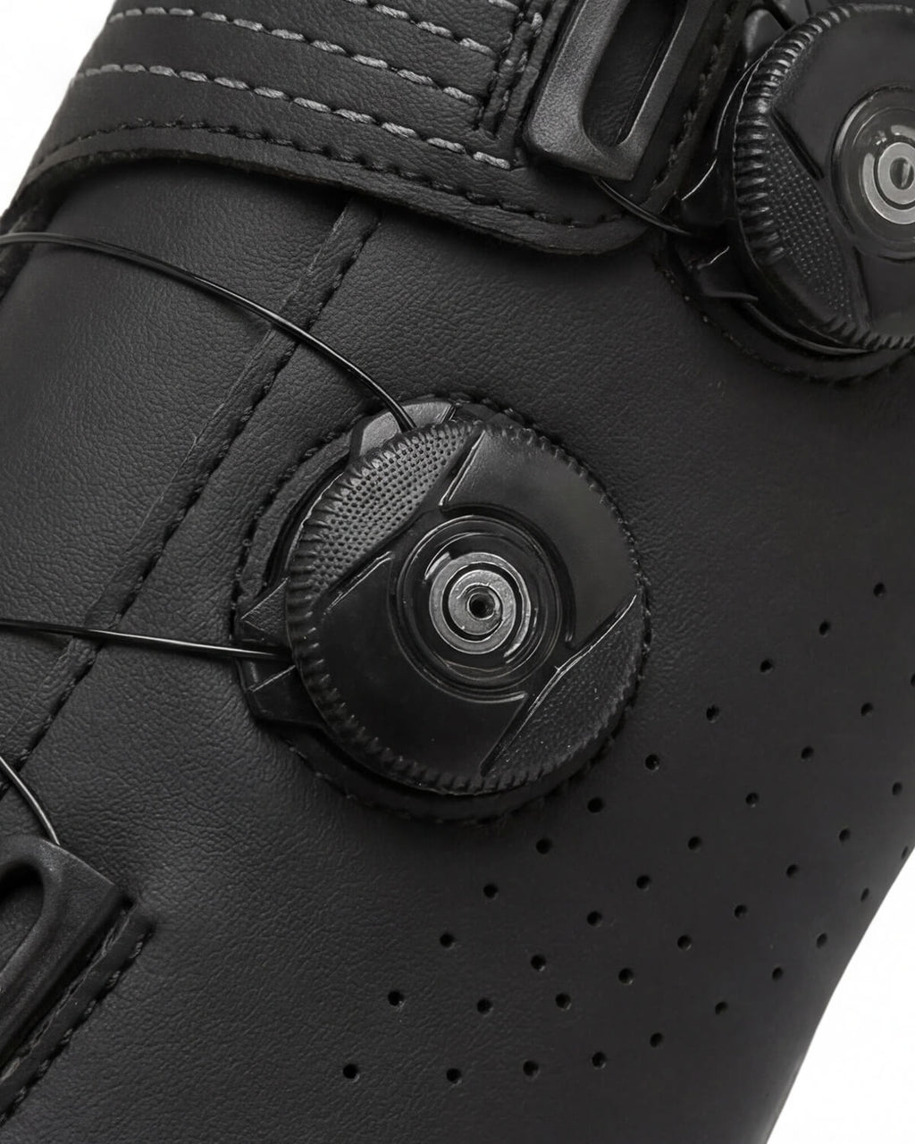 Cycling Shoes with Dual Dial Closure and Cleat Mount