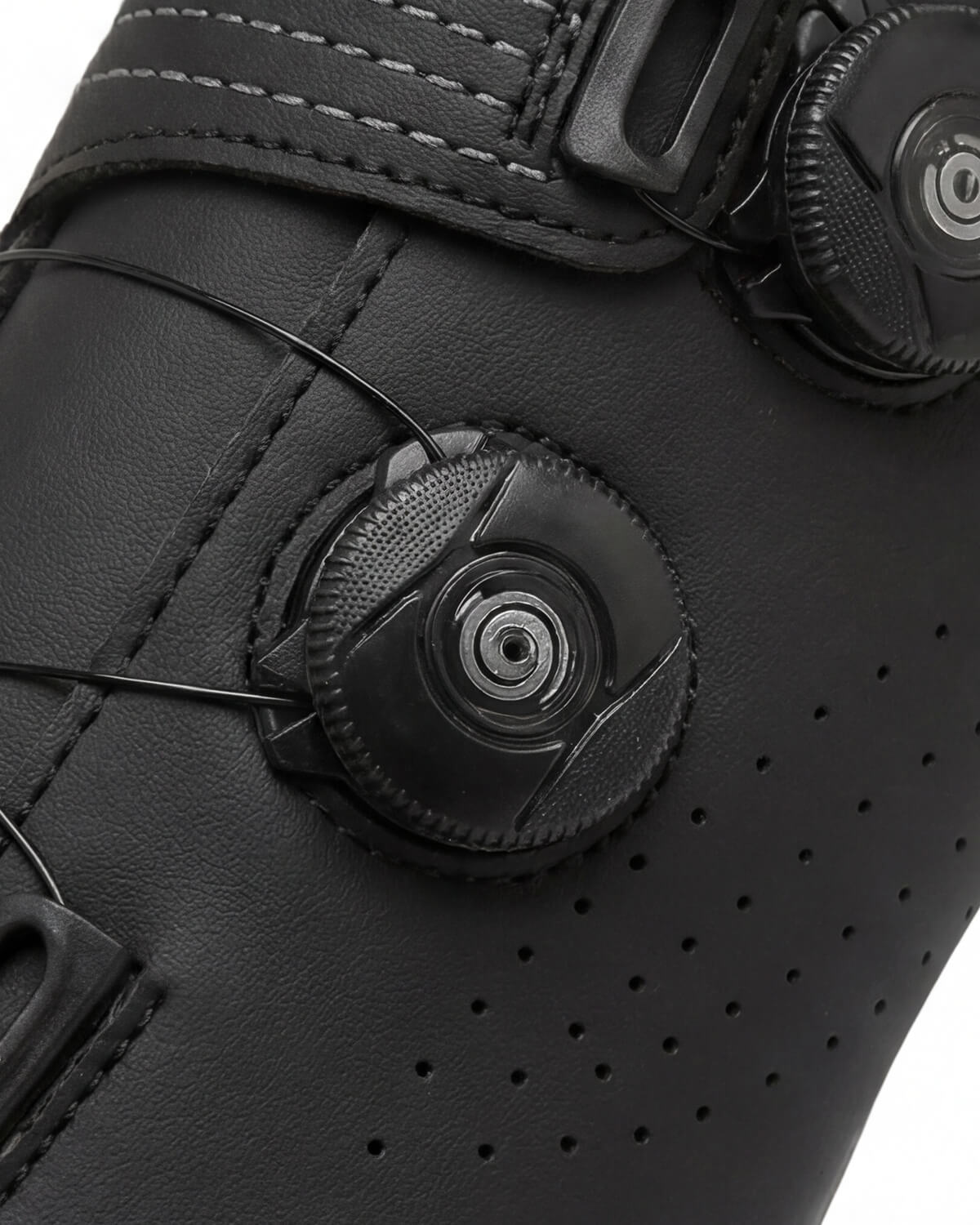 Cycling Shoes with Dual Dial Closure and Cleat Mount