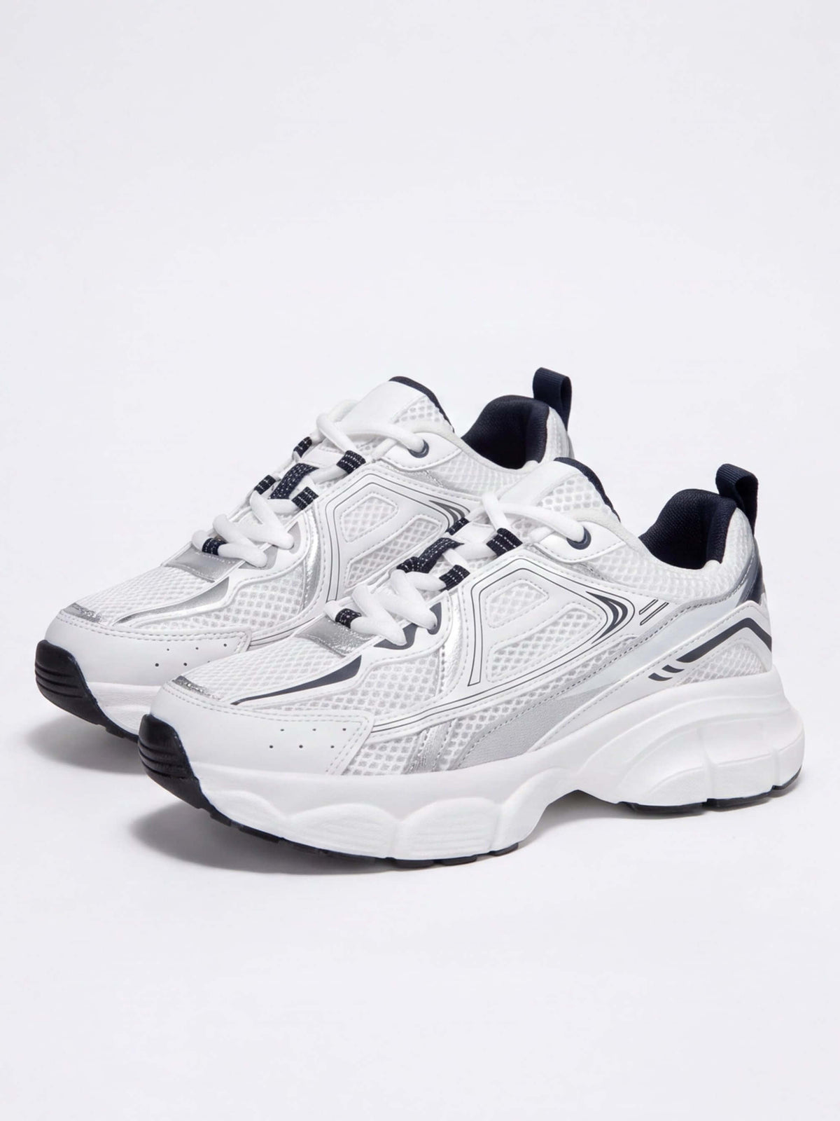 Women’s Mesh Trainers with Segmented Cushioning and Support Panels