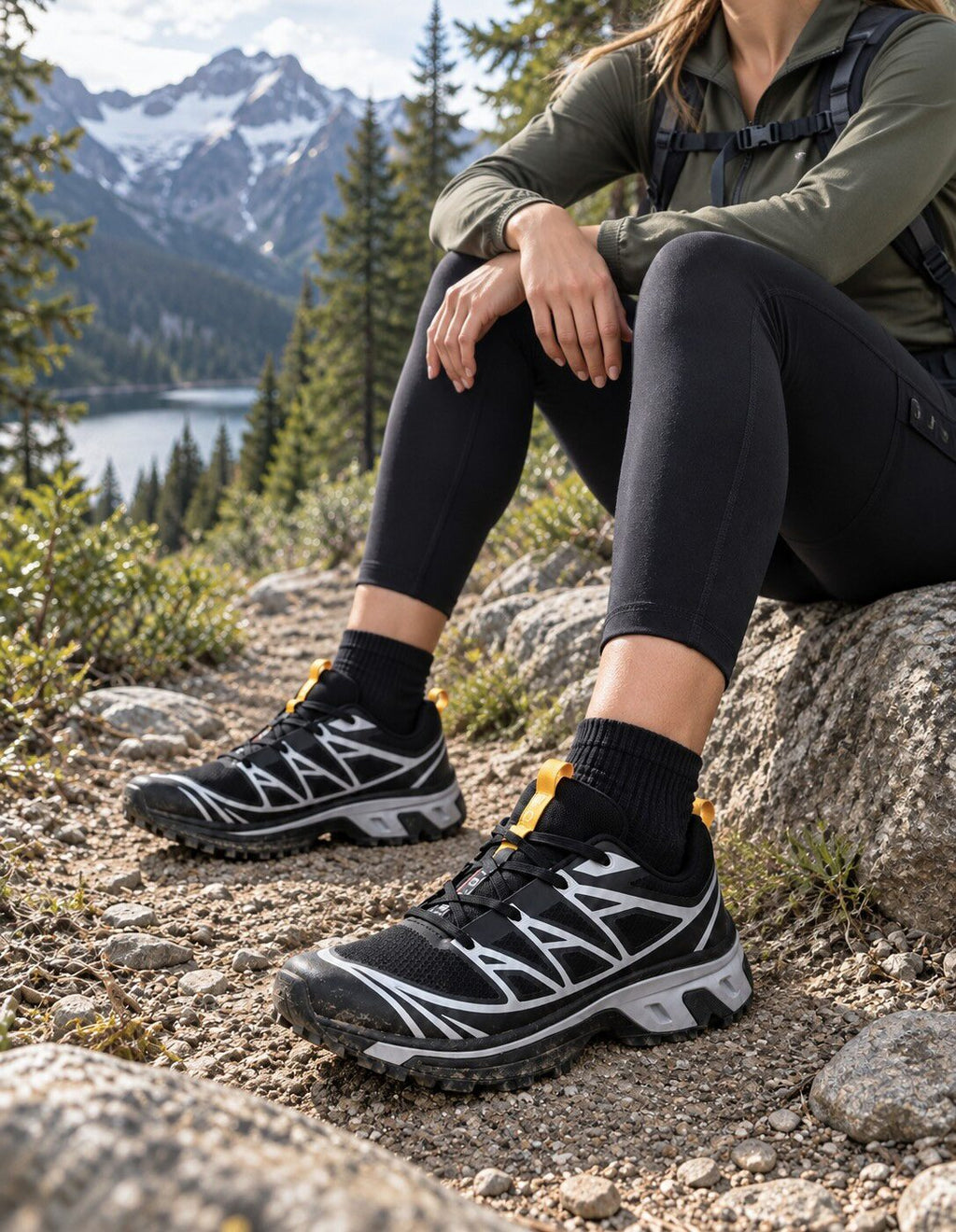 Cushioned Low-Cut Hiking Shoes