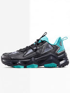 Geometric Training Shoes with Angular Support Cage